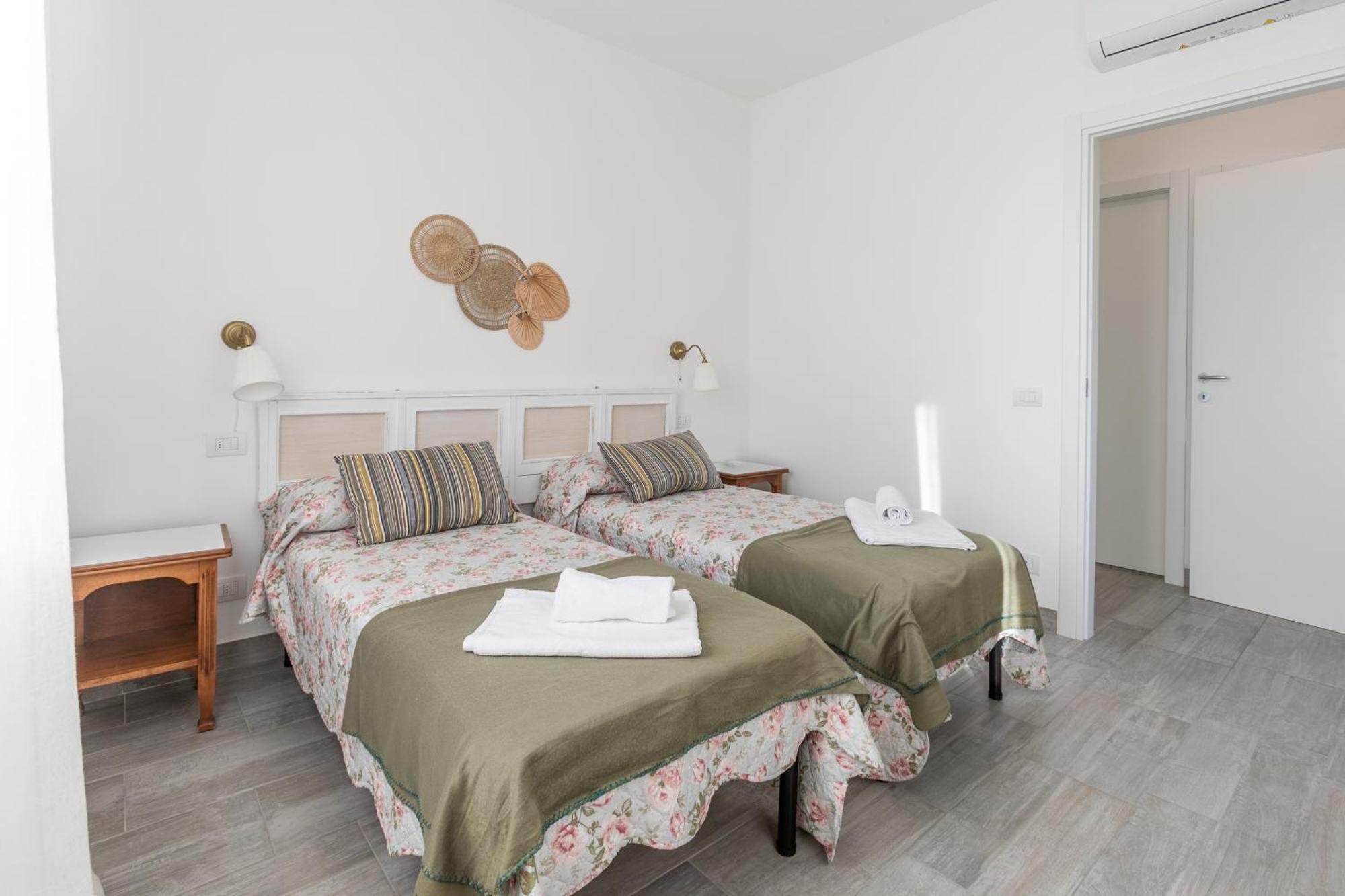 Bed Gold Apartment Castelnuovo del Garda Exterior photo